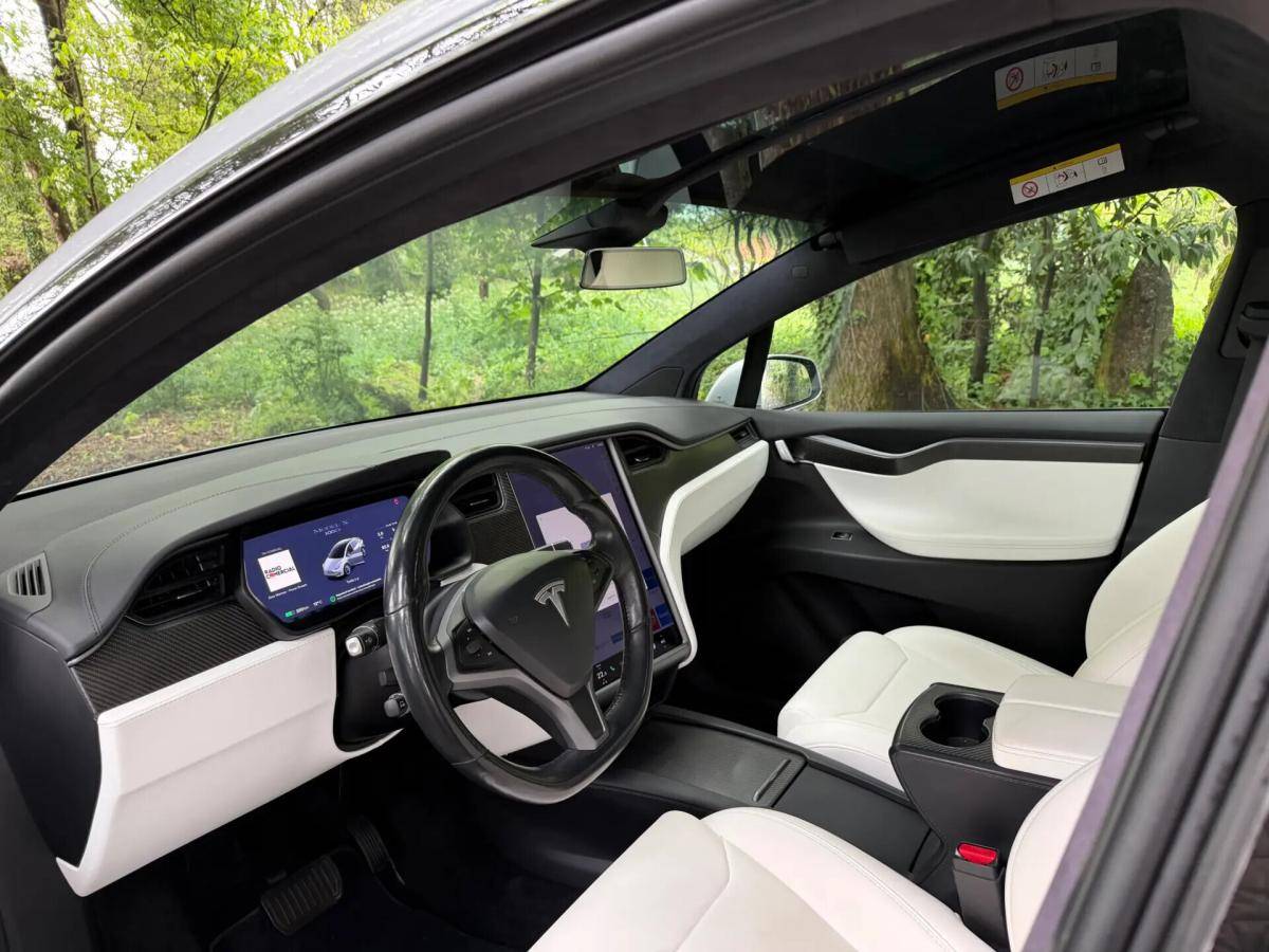 tesla-model-x-2018-eletrico-0cc