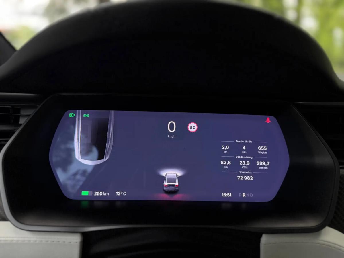 tesla-model-x-2018-eletrico-0cc
