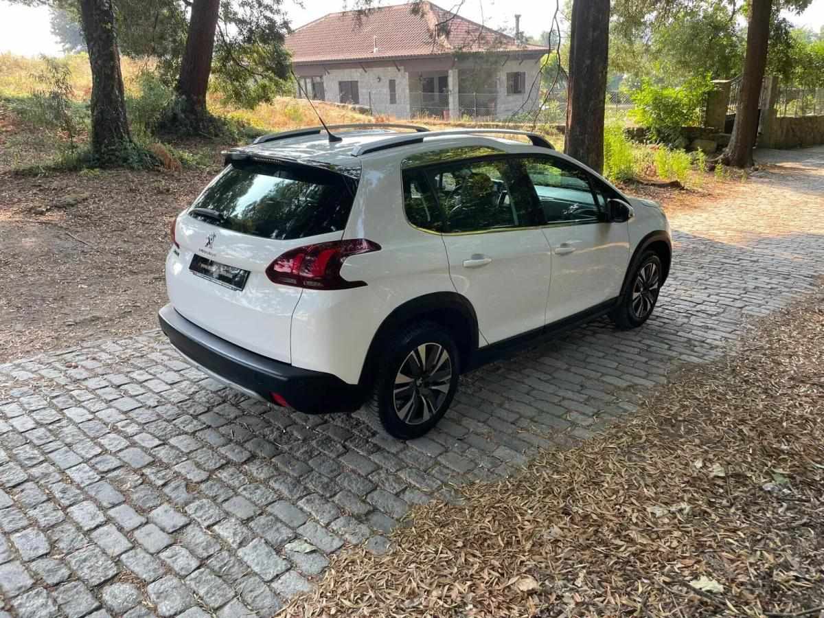 peugeot-2008-2018-gasolina-1199cc
