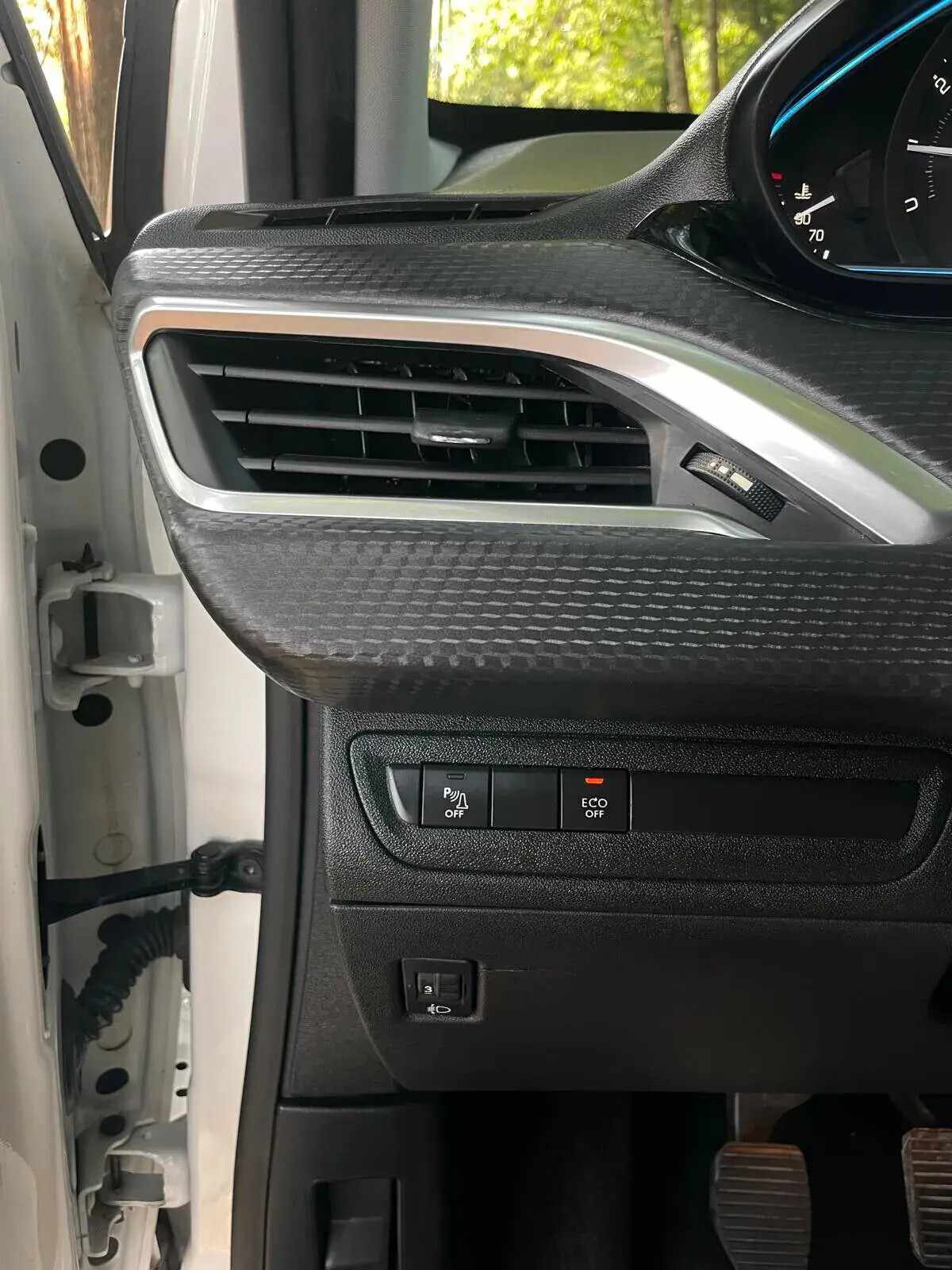 peugeot-2008-2018-gasolina-1199cc