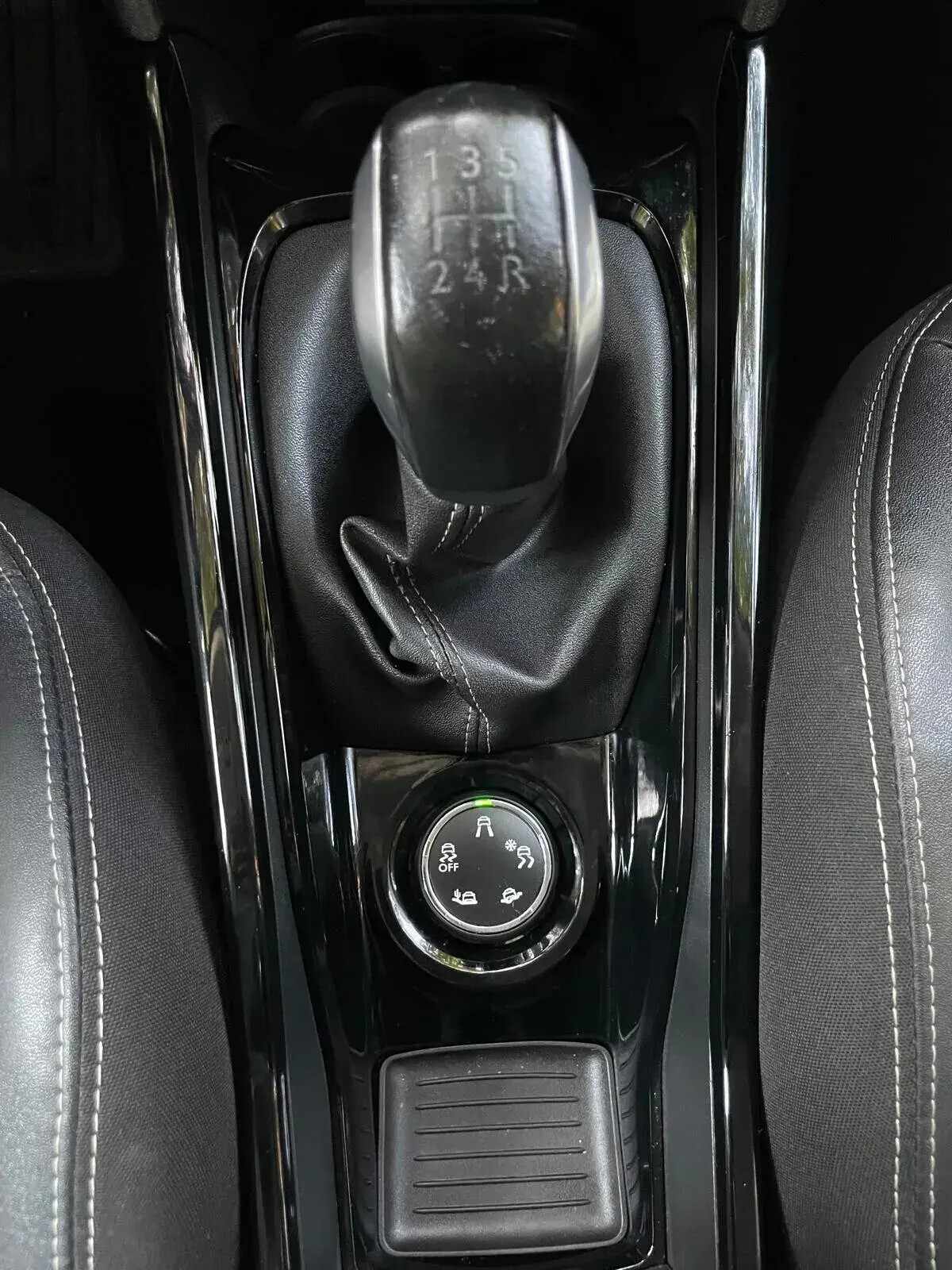 peugeot-2008-2018-gasolina-1199cc