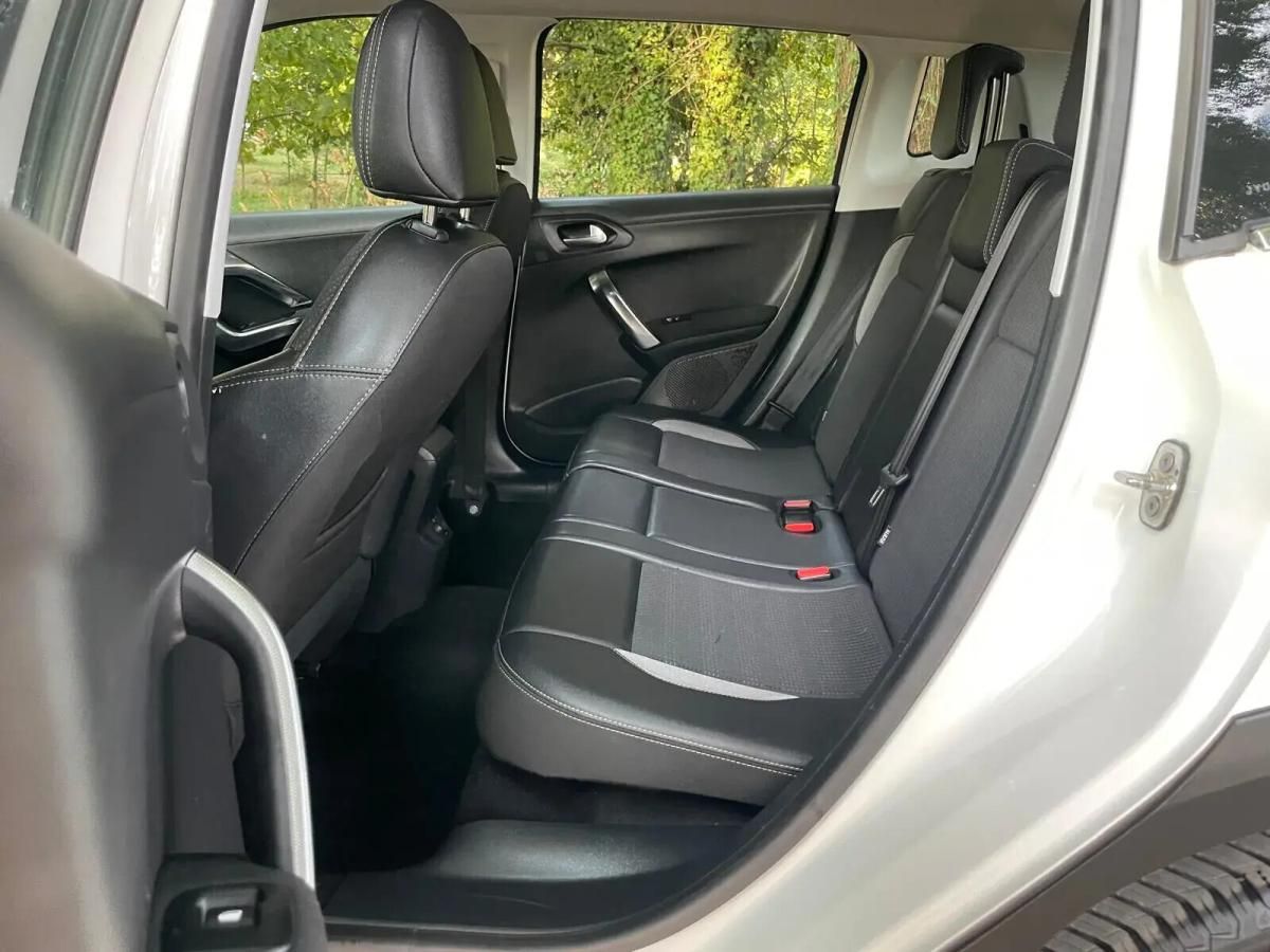 peugeot-2008-2018-gasolina-1199cc