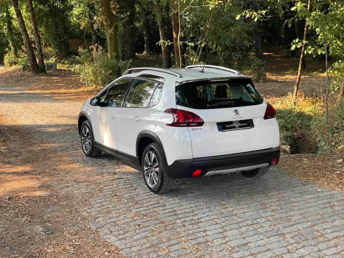 peugeot-2008-2018-gasolina-1199cc