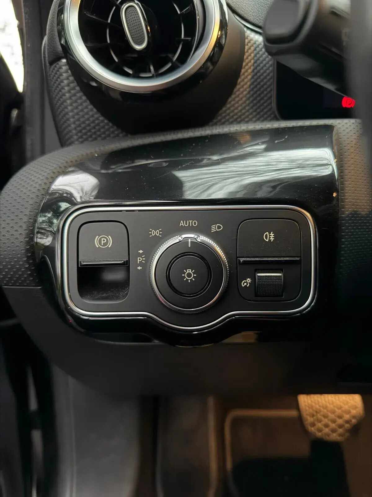mercedes-benz-classe-a-a-180-limousine-auto-style-plus-gps-led-2020-diesel-1461cc