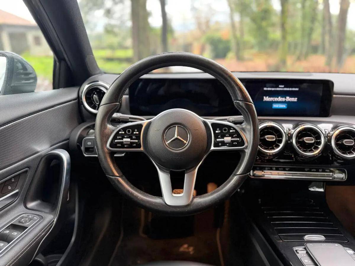 mercedes-benz-classe-a-a-180-limousine-auto-style-plus-gps-led-2020-diesel-1461cc