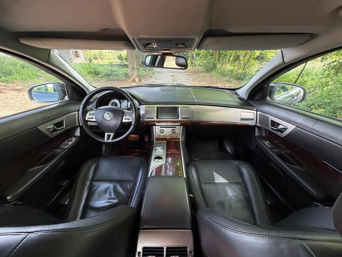 jaguar-xf-2008-diesel-2720cc