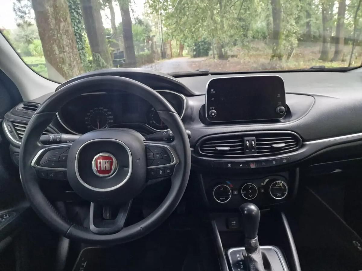 fiat-tipo-station-wagon-2018-diesel-1598cc