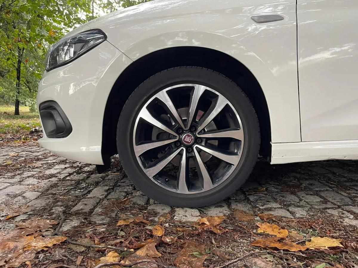 fiat-tipo-station-wagon-2018-diesel-1598cc