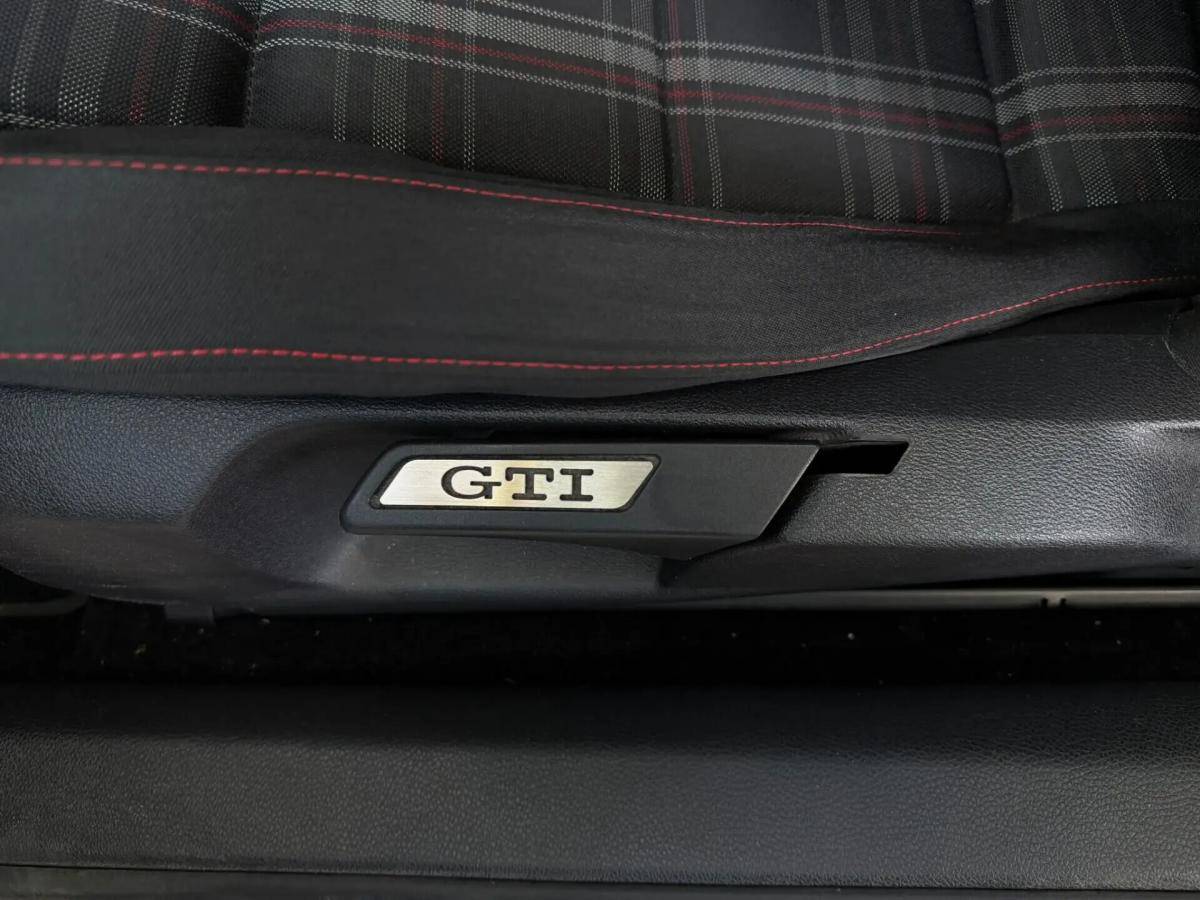 volkswagen-golf-2010-gasolina-1984cc