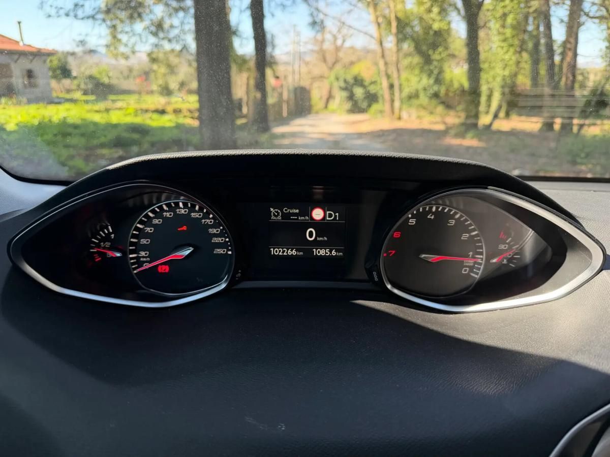 peugeot-308-2018-gasolina-1199cc