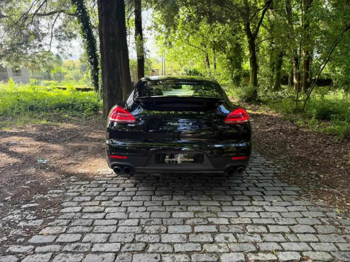 porsche-panamera-2016-hibrido-a-gasolina-2995cc