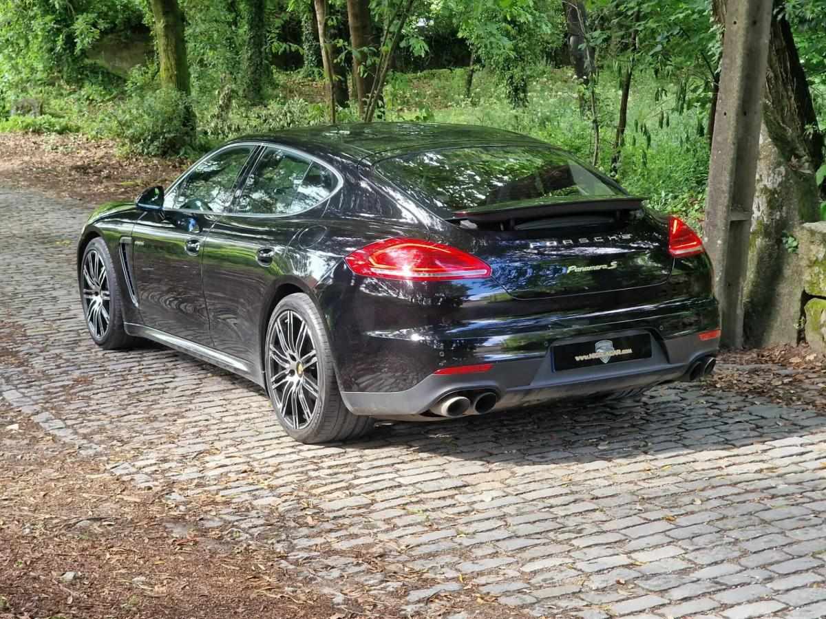 porsche-panamera-2016-hibrido-a-gasolina-2995cc