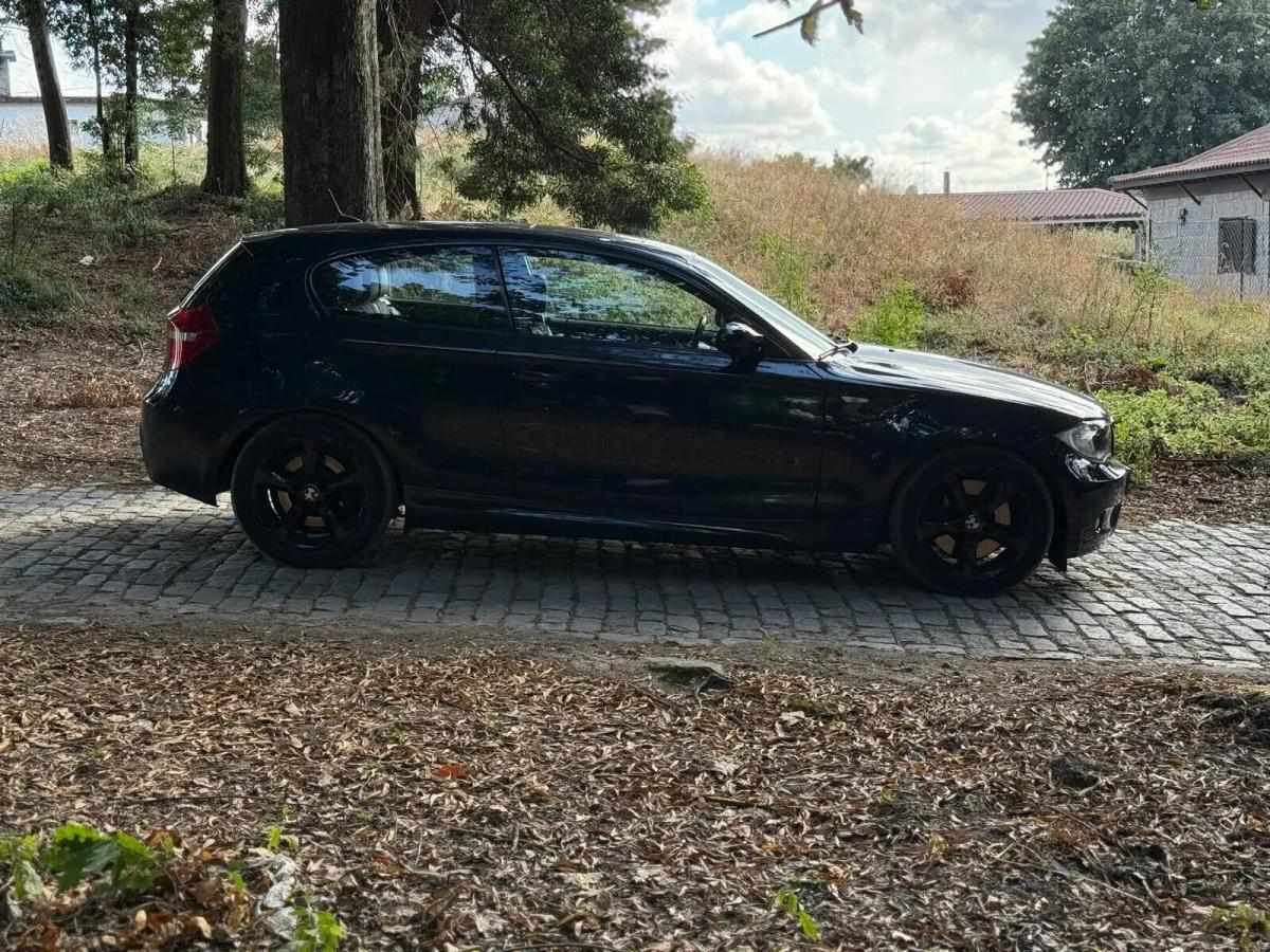 bmw-serie-1-123d-2008-diesel-1995cc