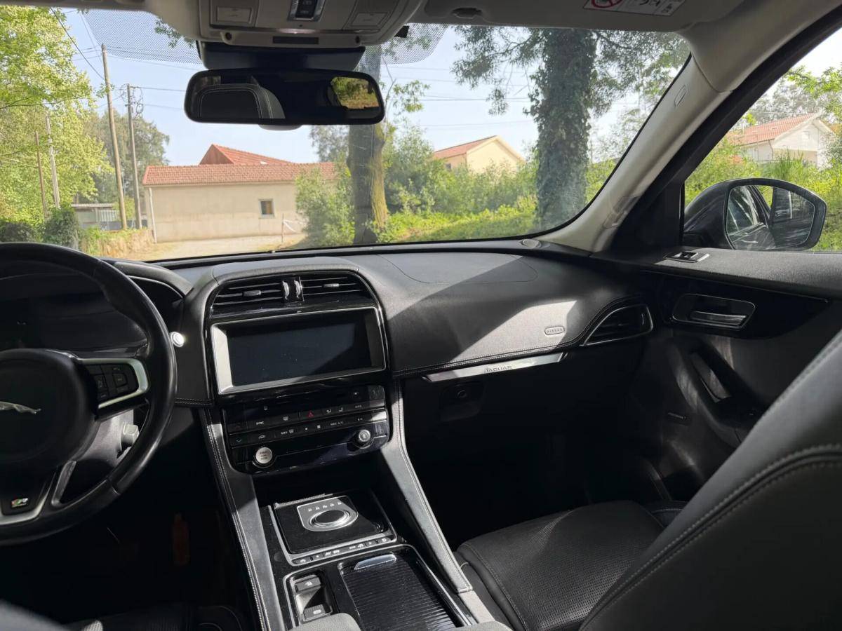 jaguar-f-pace-2017-diesel-1999cc