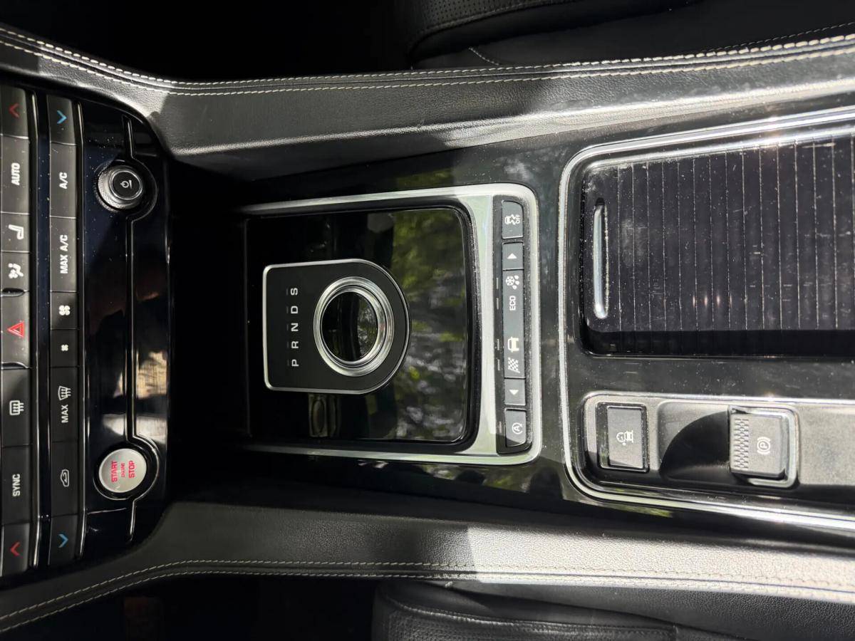 jaguar-f-pace-2017-diesel-1999cc