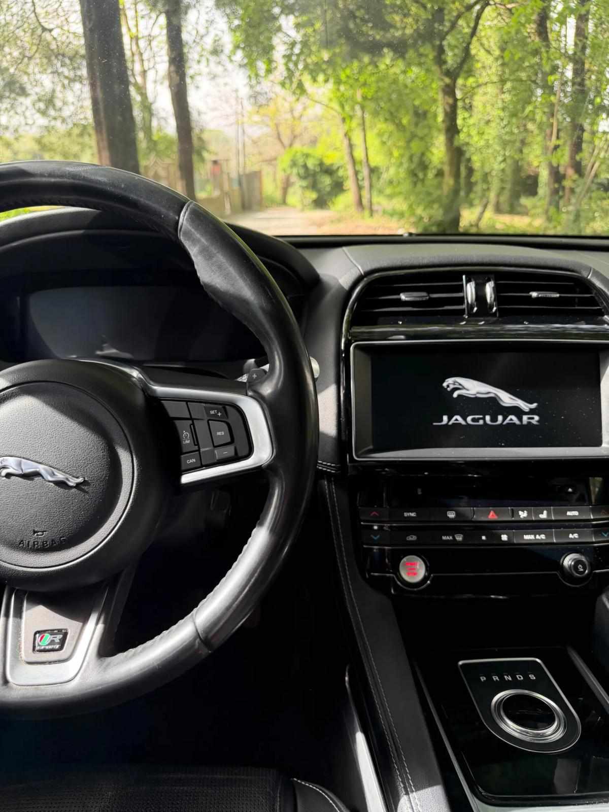 jaguar-f-pace-2017-diesel-1999cc