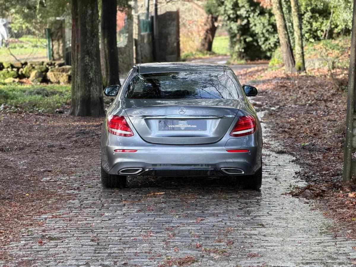 mercedes-benz-classe-e-300-de-4matic-2019-hibrido-a-diesel-1950cc