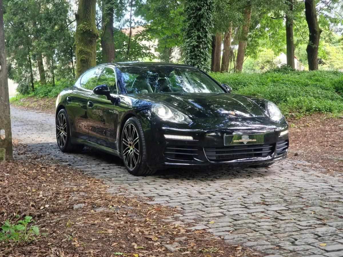 porsche-panamera-2016-hibrido-a-gasolina-2995cc