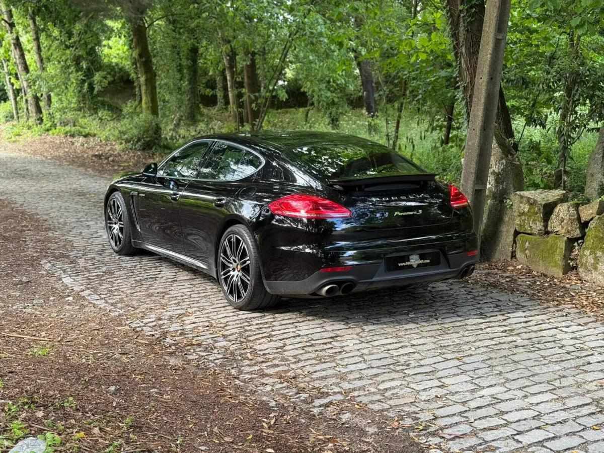 porsche-panamera-2016-hibrido-a-gasolina-2995cc