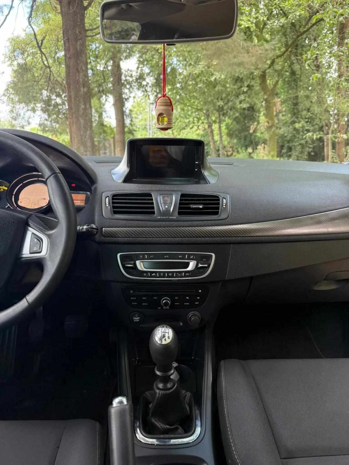 renault-megane-coupe-2012-diesel-1461cc