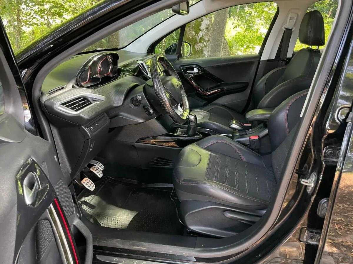 peugeot-2008-2018-gasolina-1199cc