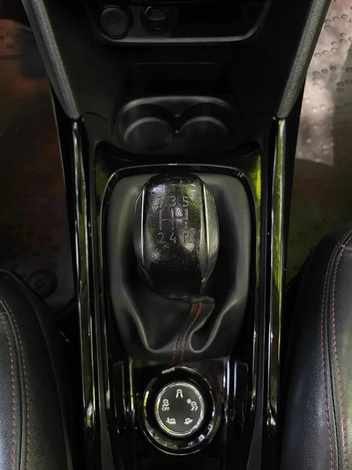 peugeot-2008-2018-gasolina-1199cc