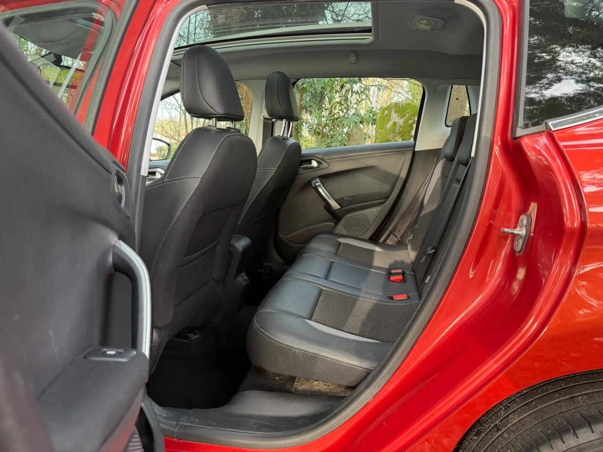 peugeot-2008-2016-gasolina-1199cc