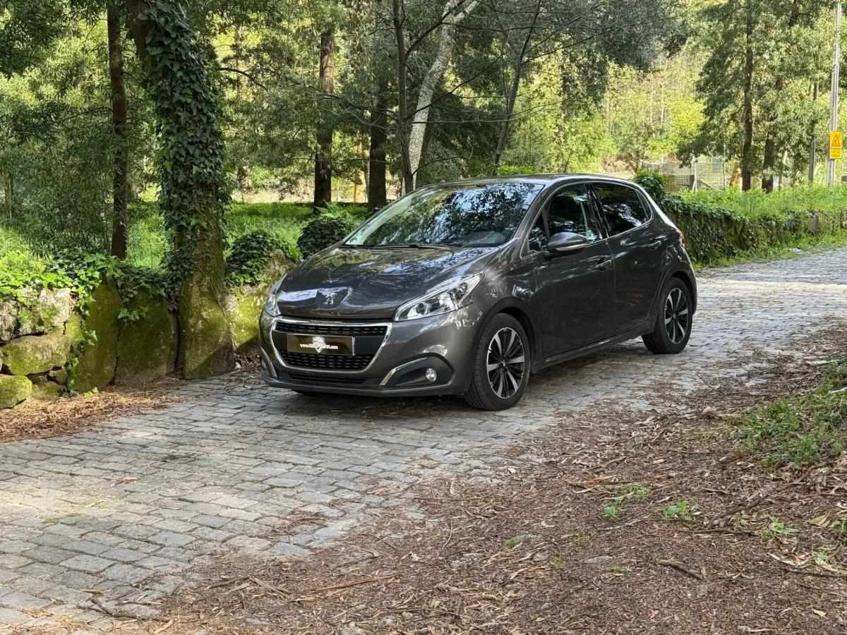 peugeot-208-2019-gasolina-1199cc