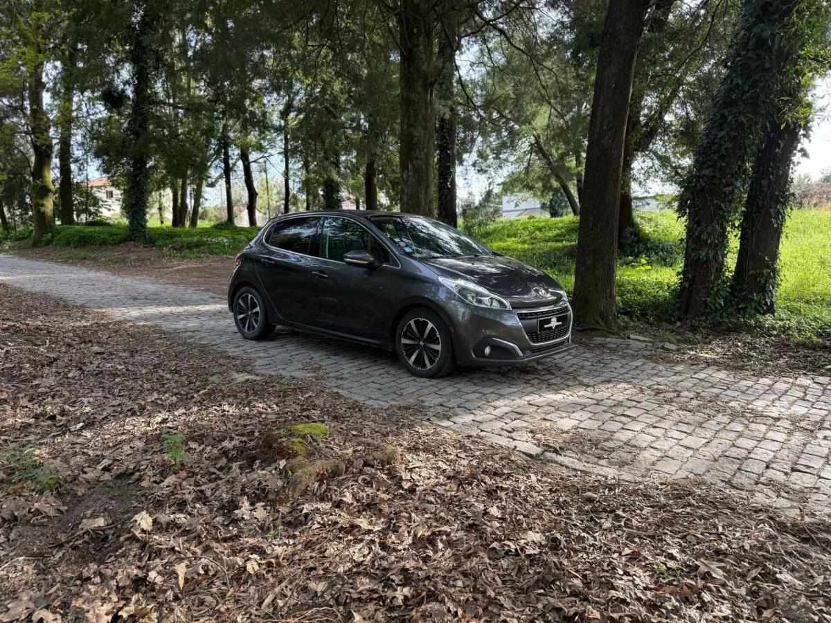 peugeot-208-2019-gasolina-1199cc