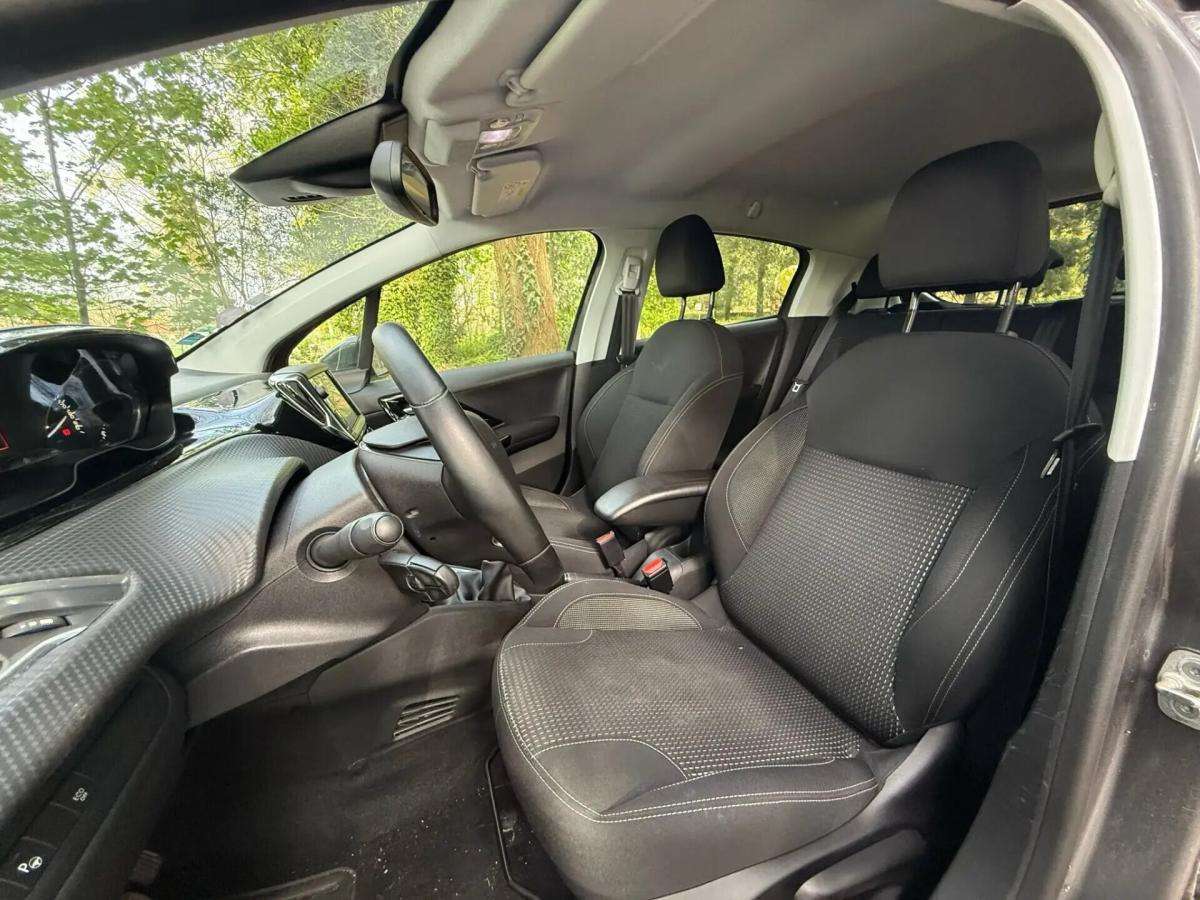 peugeot-208-2019-gasolina-1199cc