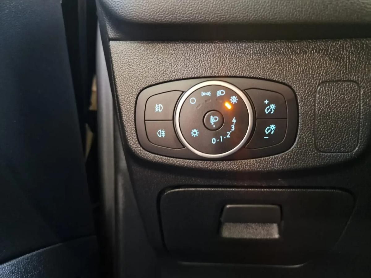 ford-focus-2019-diesel-1499cc