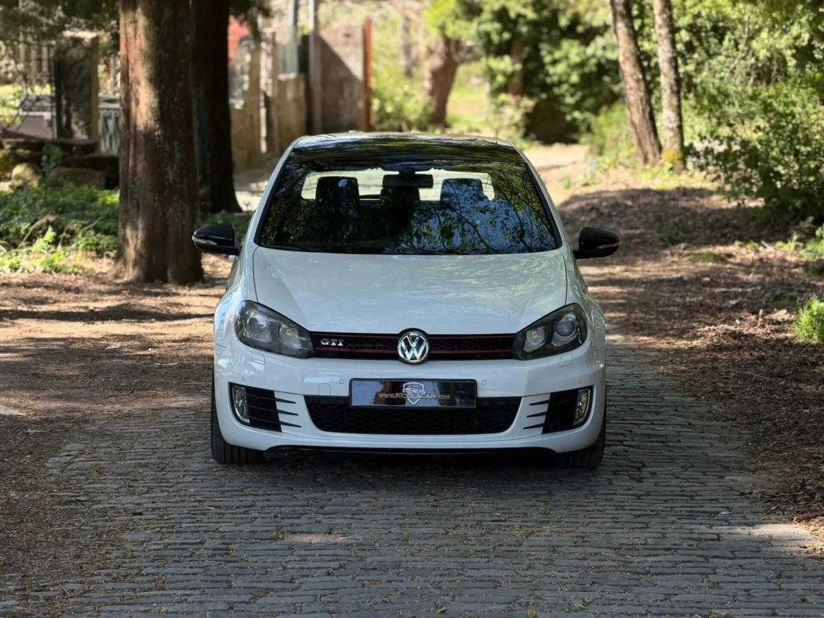 volkswagen-golf-2010-gasolina-1984cc