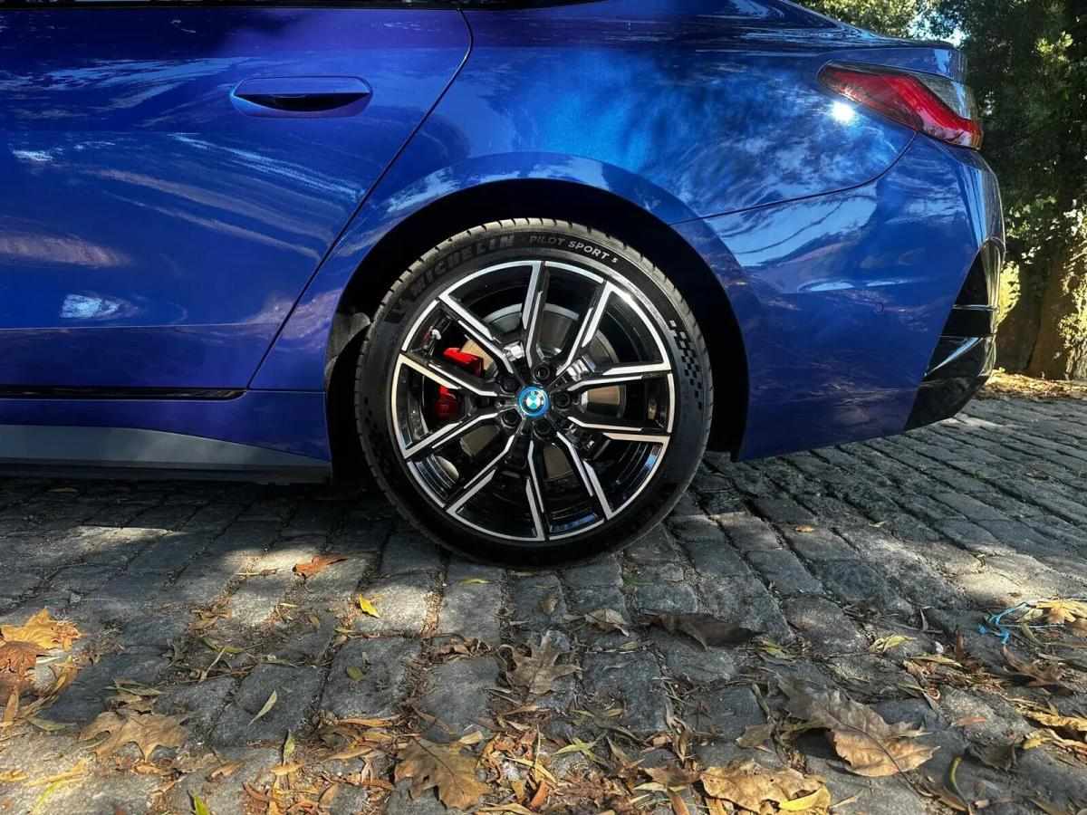 bmw-serie-4-i4-m50-83-9-kwh-2022-eletrico-0cc