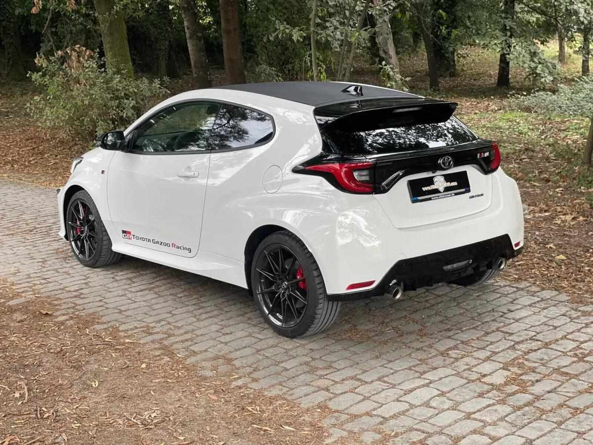 toyota-yaris-2022-gasolina-1618cc