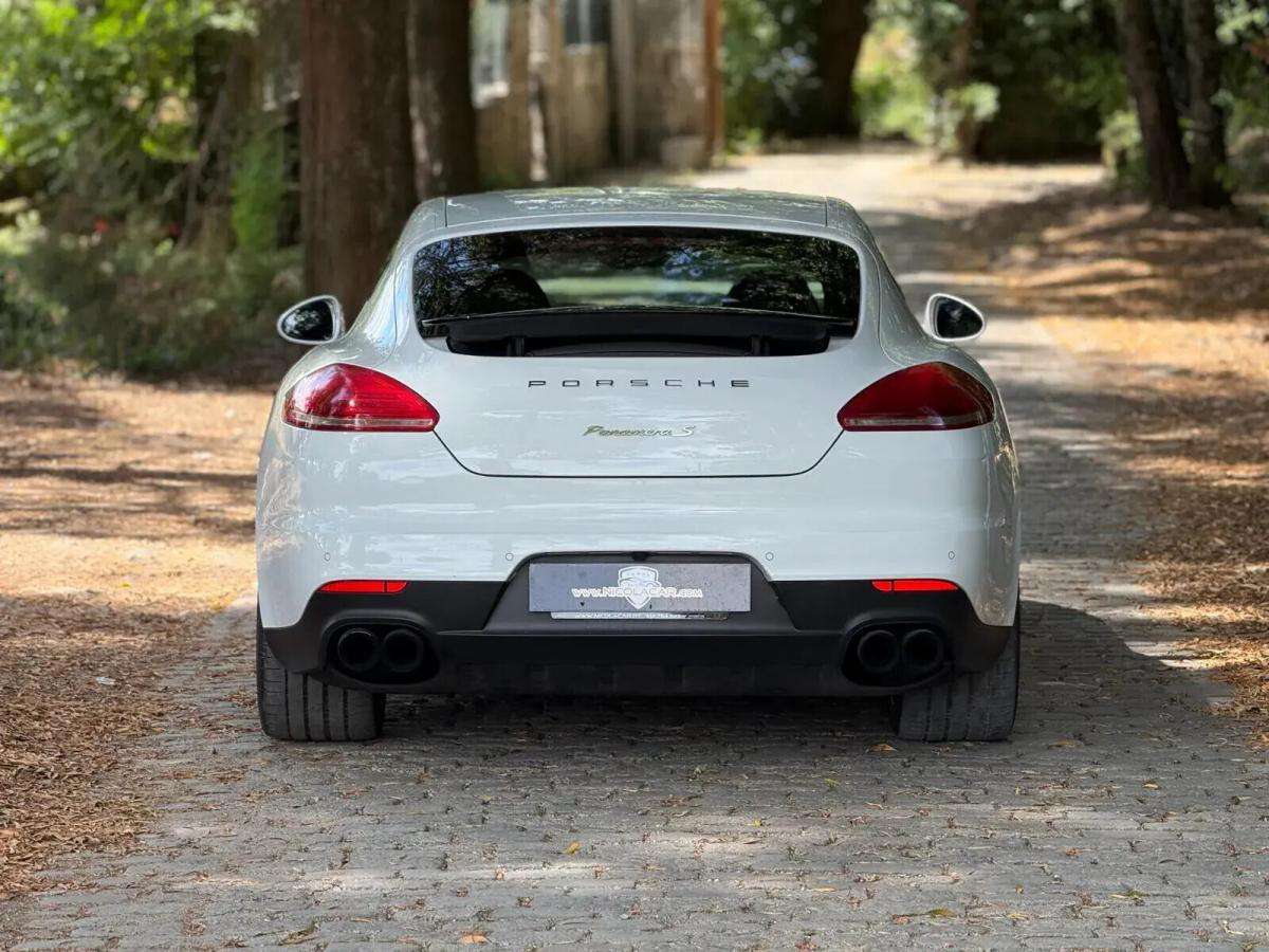 porsche-panamera-2014-hibrido-a-gasolina-2995cc