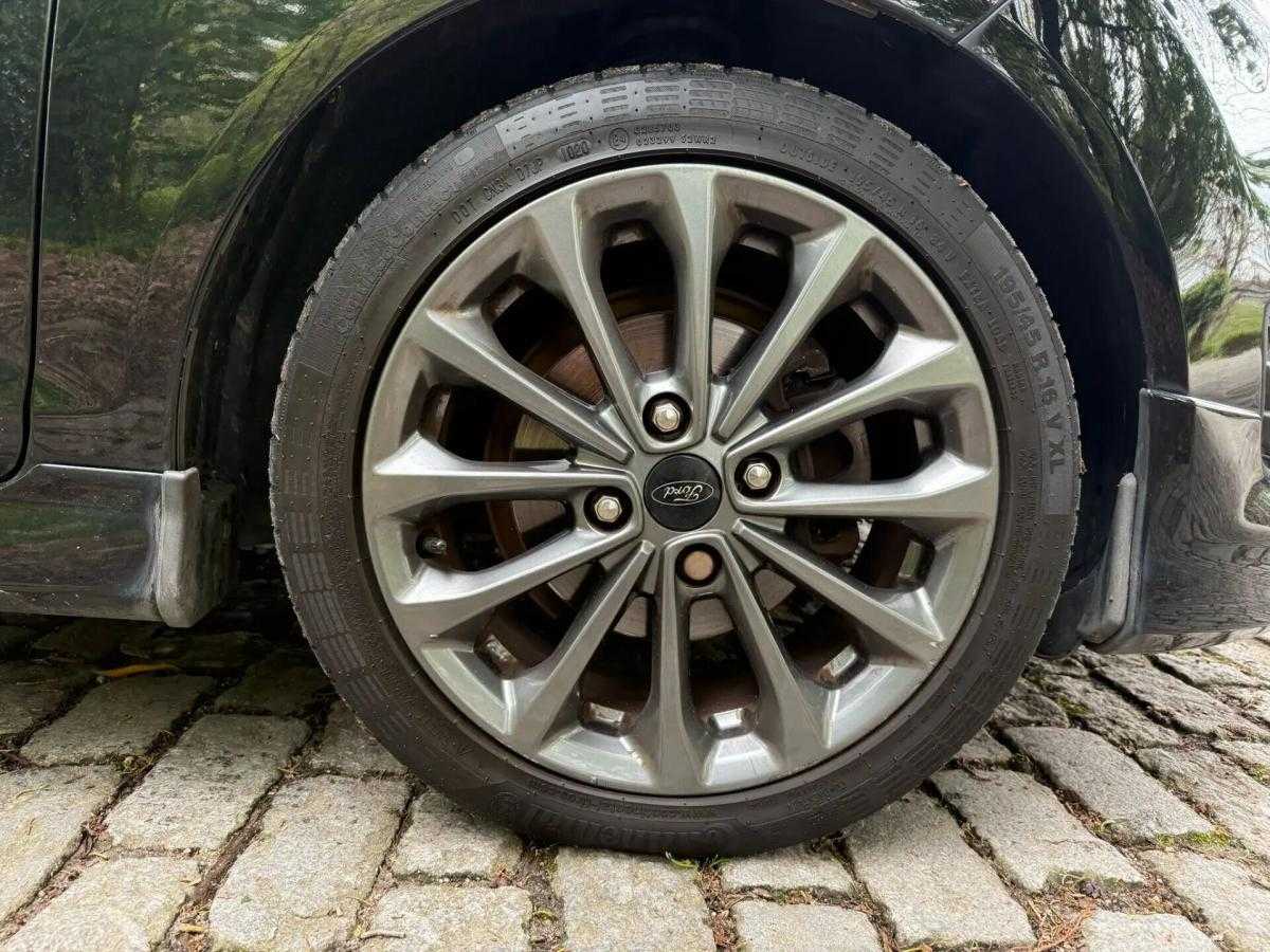 ford-fiesta-2017-gasolina-998cc