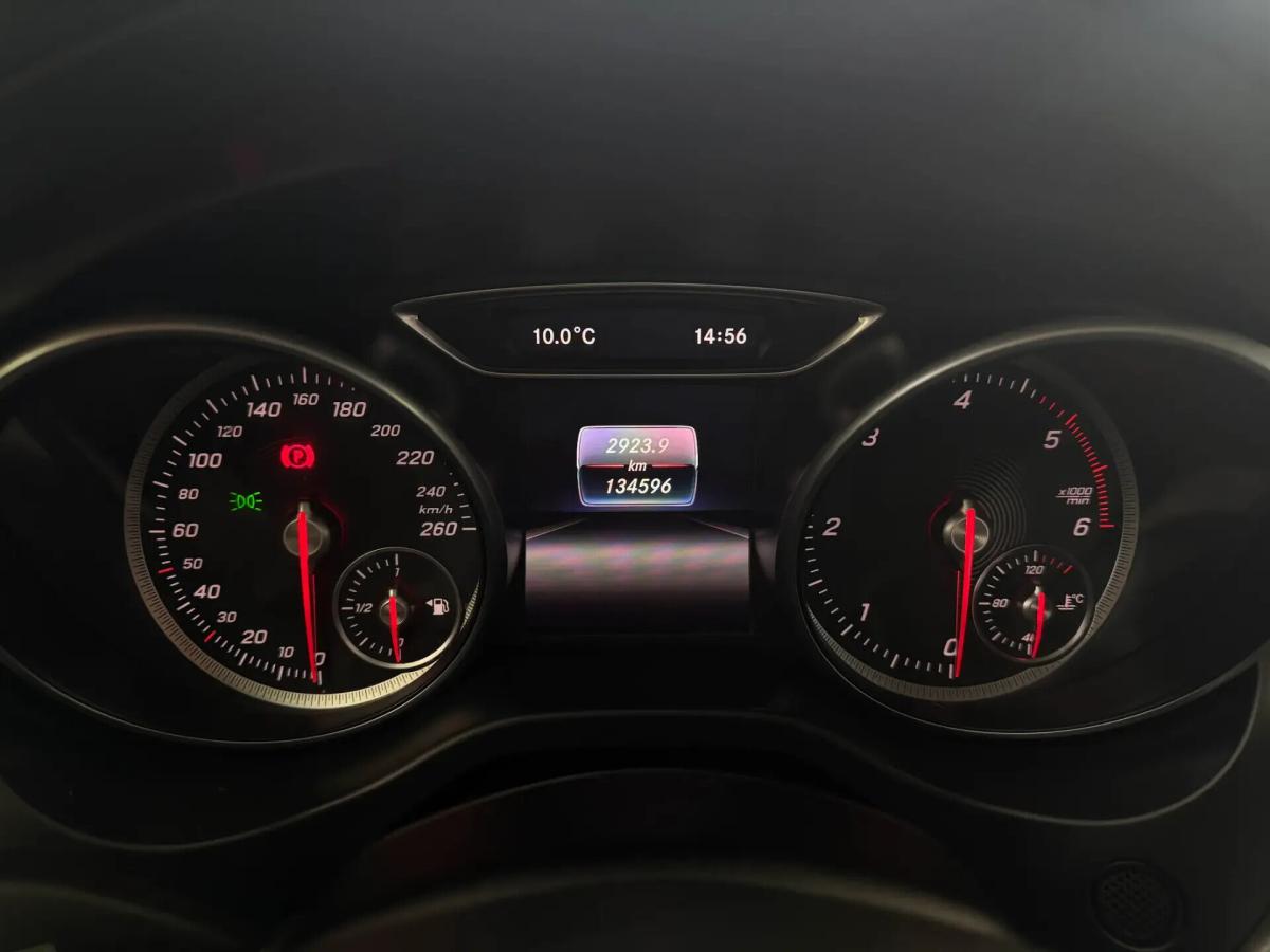 mercedes-benz-cla-180-d-blueefficiency-shooting-brake-2017-diesel-1461cc