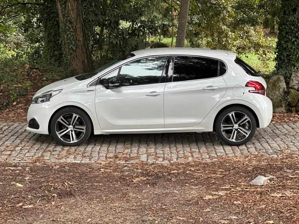 peugeot-208-2018-gasolina-1199cc