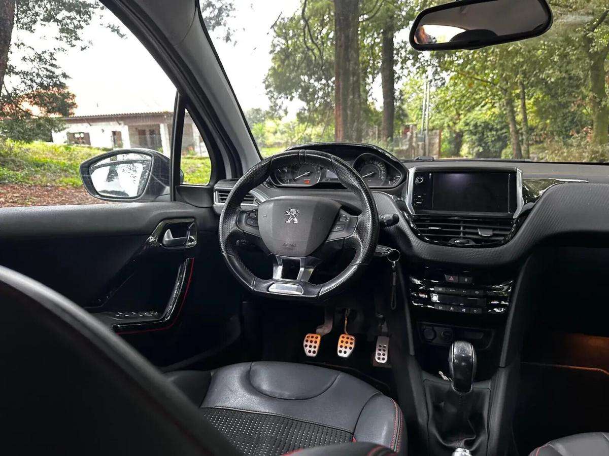 peugeot-208-2018-gasolina-1199cc
