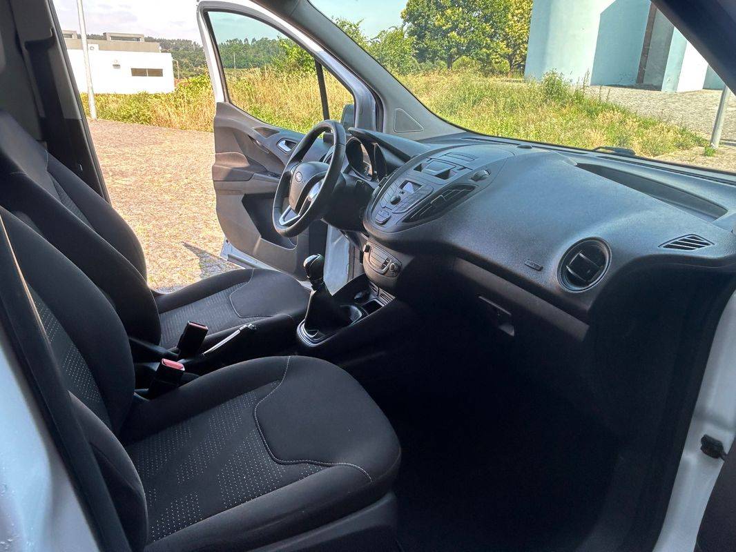 ford-transit-2017-diesel-1498cc