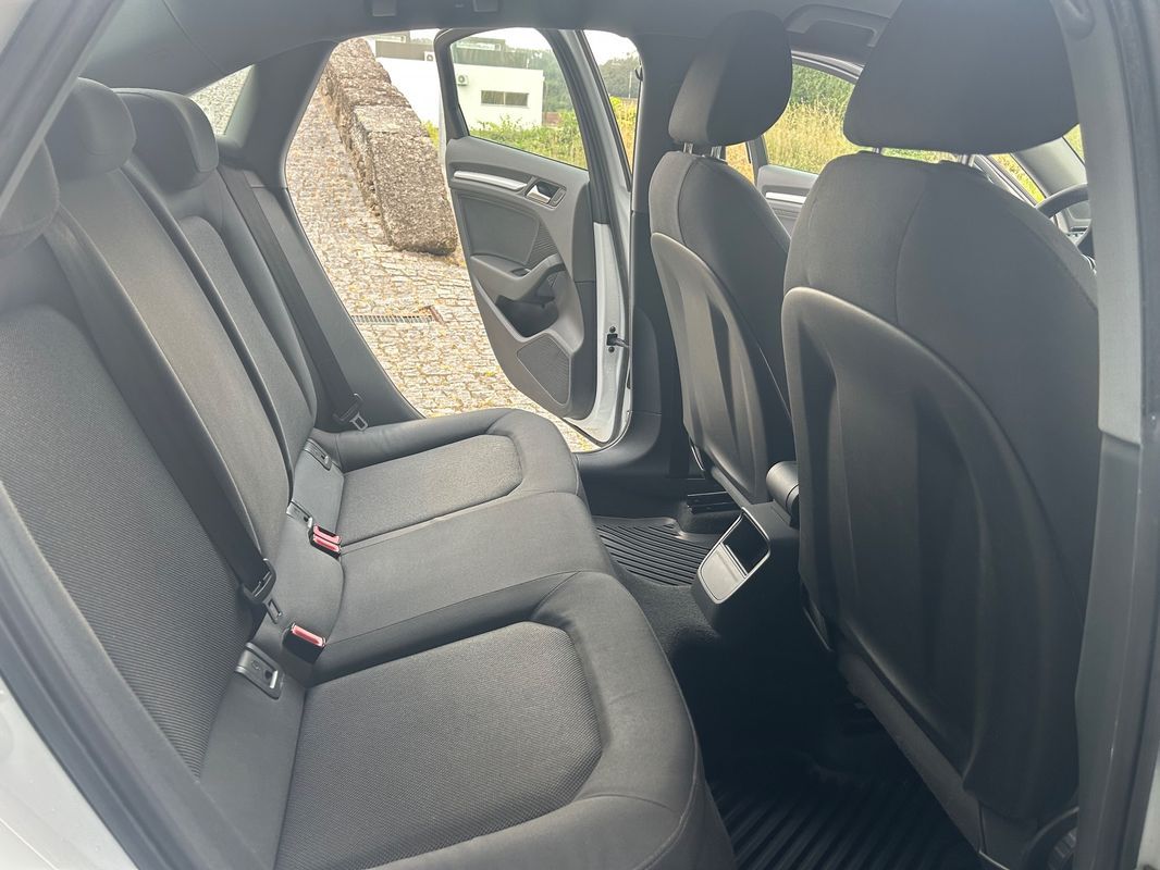 audi-a3-limousine-2016-diesel-1598cc