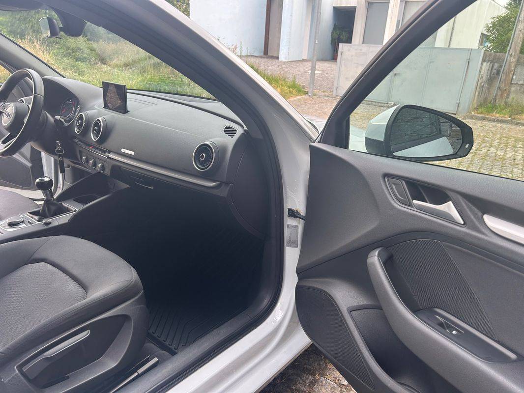 audi-a3-limousine-2016-diesel-1598cc