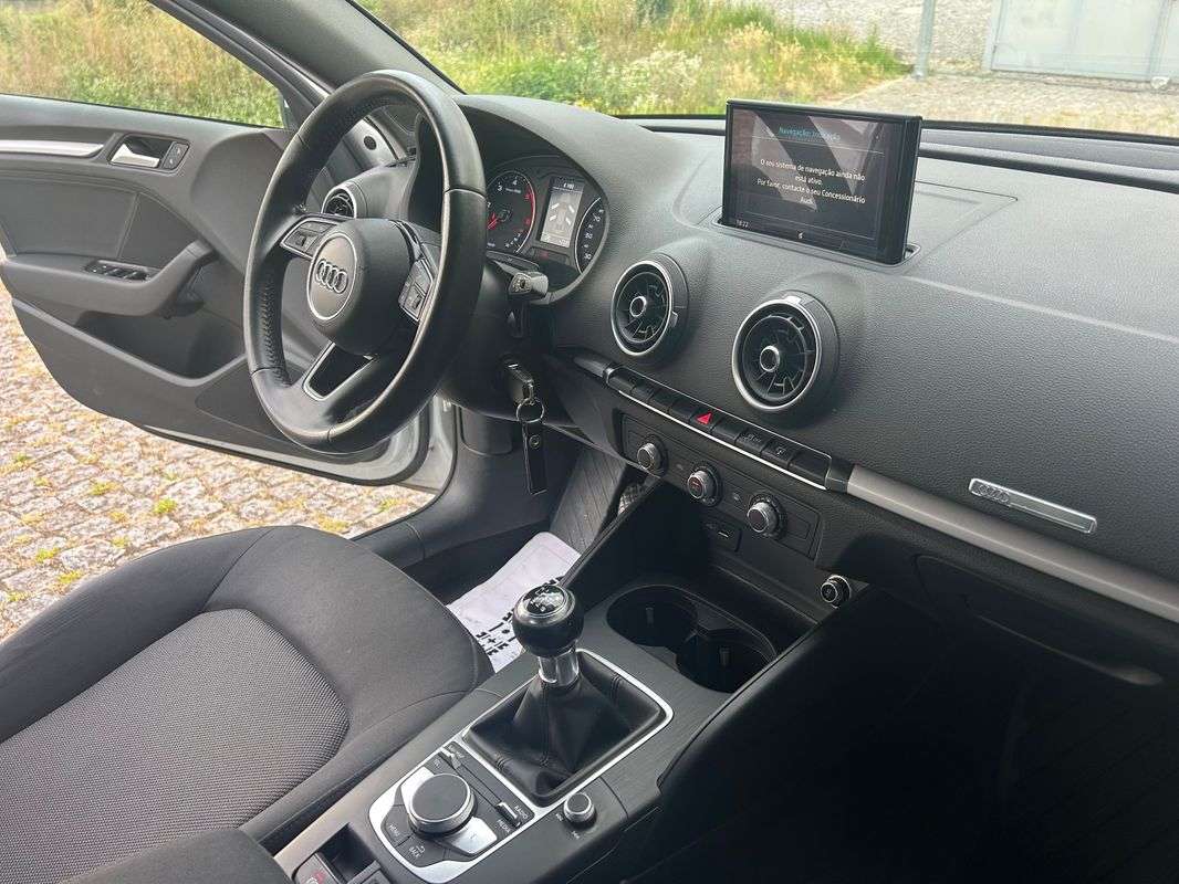 audi-a3-limousine-2016-diesel-1598cc