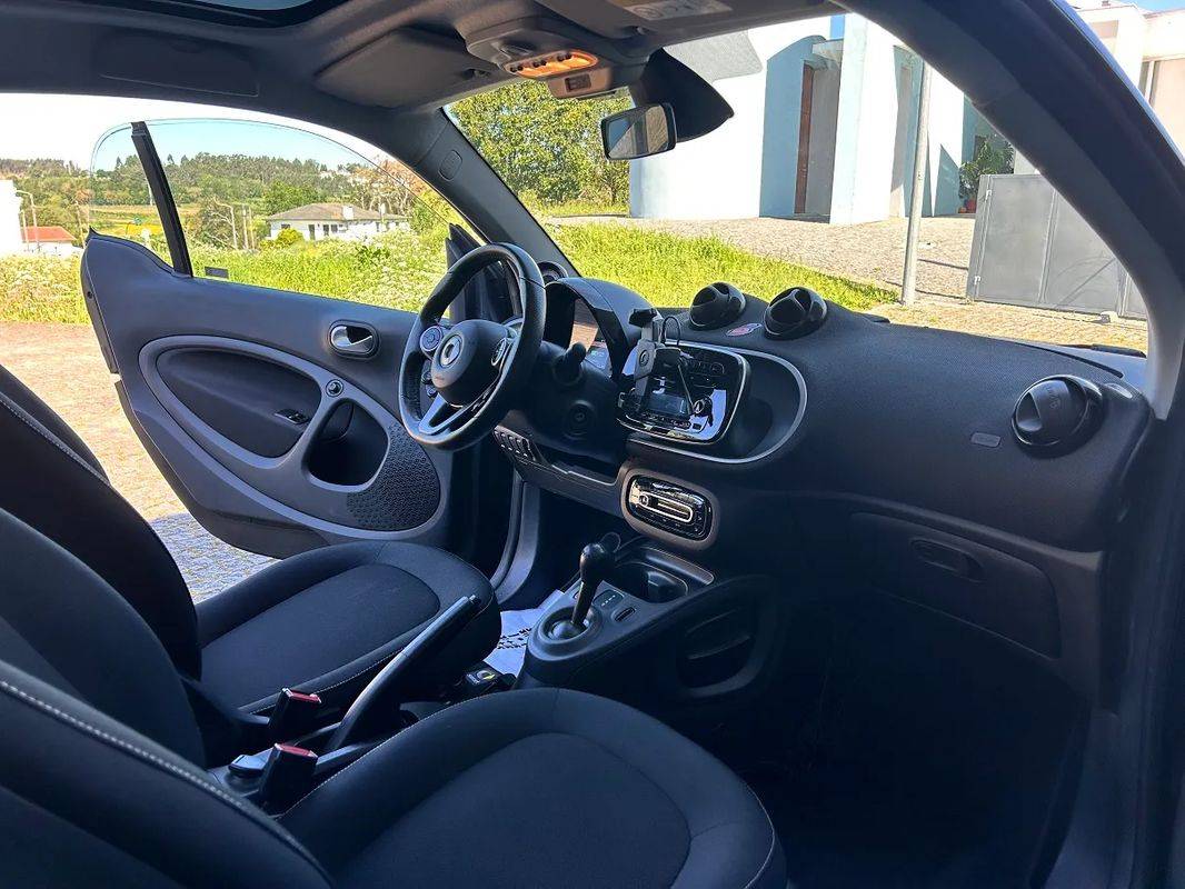 smart-fortwo-2019-eletrico-0cc