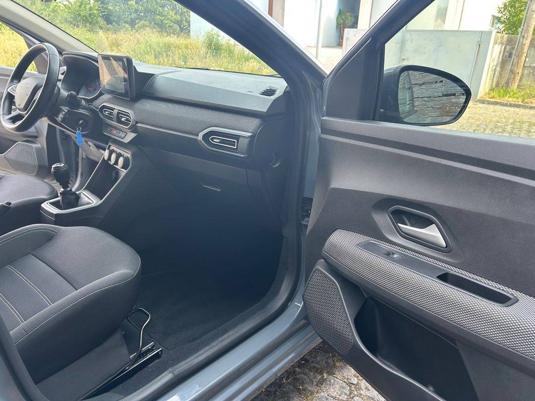 dacia-sandero-2024-gpl-999cc