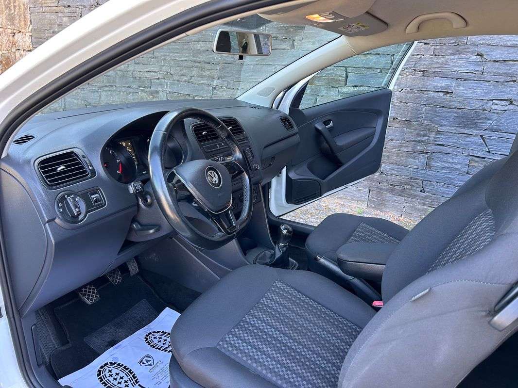 volkswagen-polo-2015-diesel-1422cc