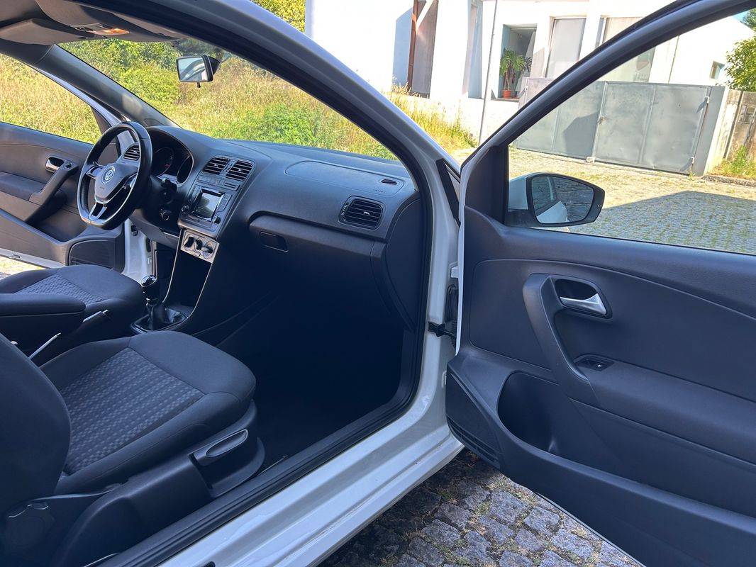 volkswagen-polo-2015-diesel-1422cc