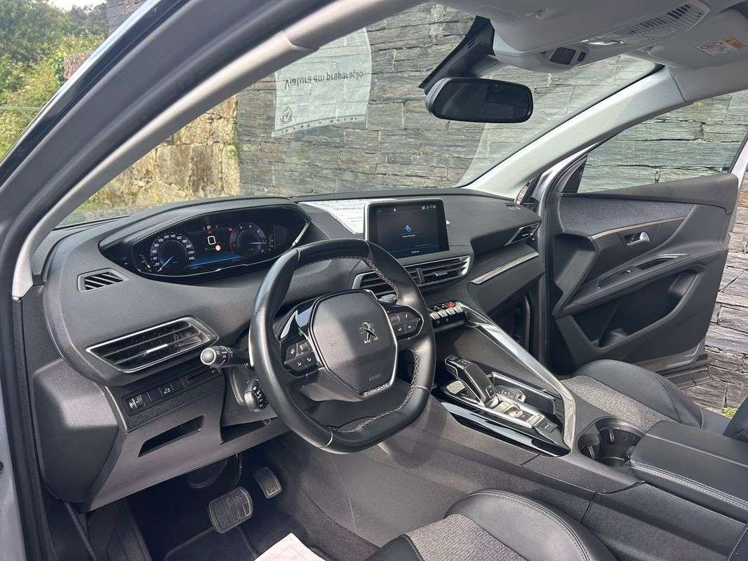 peugeot-5008-2020-diesel-1499cc