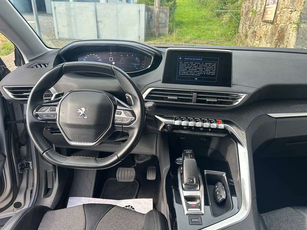 peugeot-5008-2020-diesel-1499cc