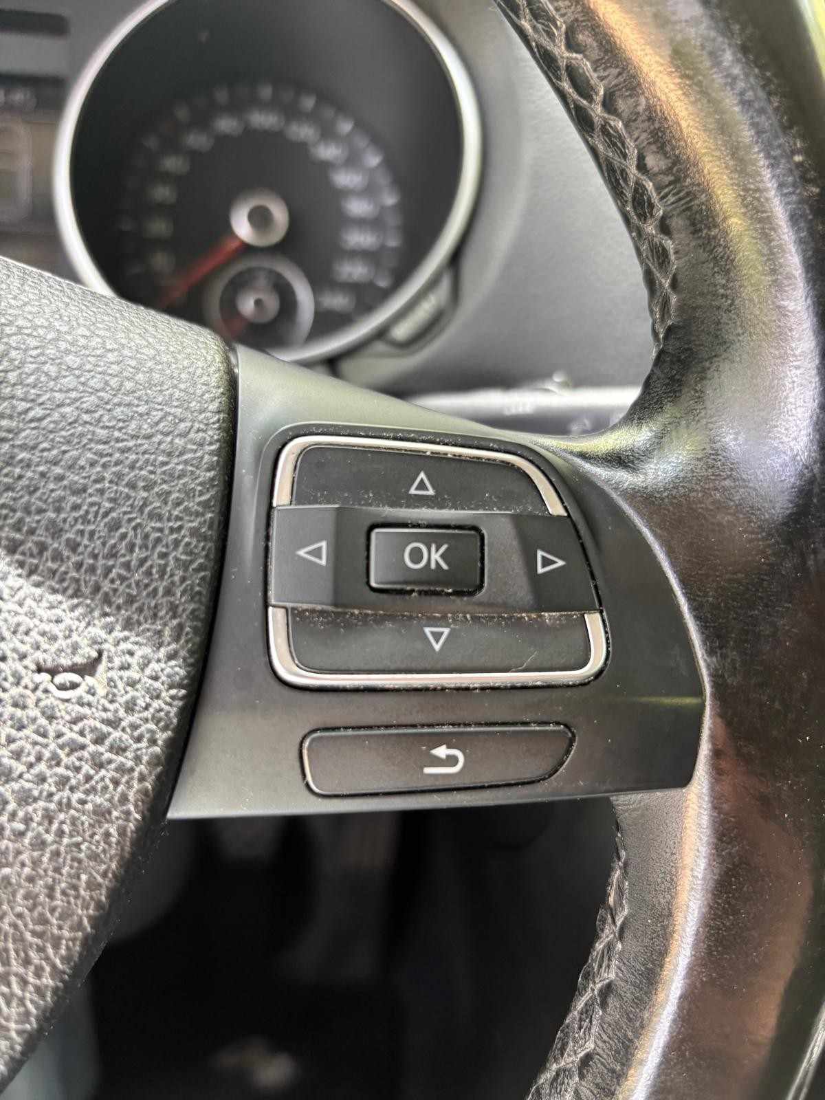 volkswagen-golf-variant-2010-diesel-1598cc